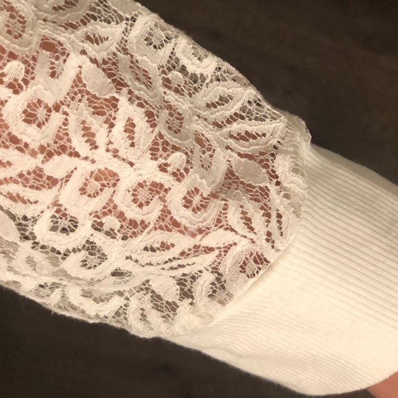 NWT Lace Casual Long Sleeve Top - Picture 3 of 3
